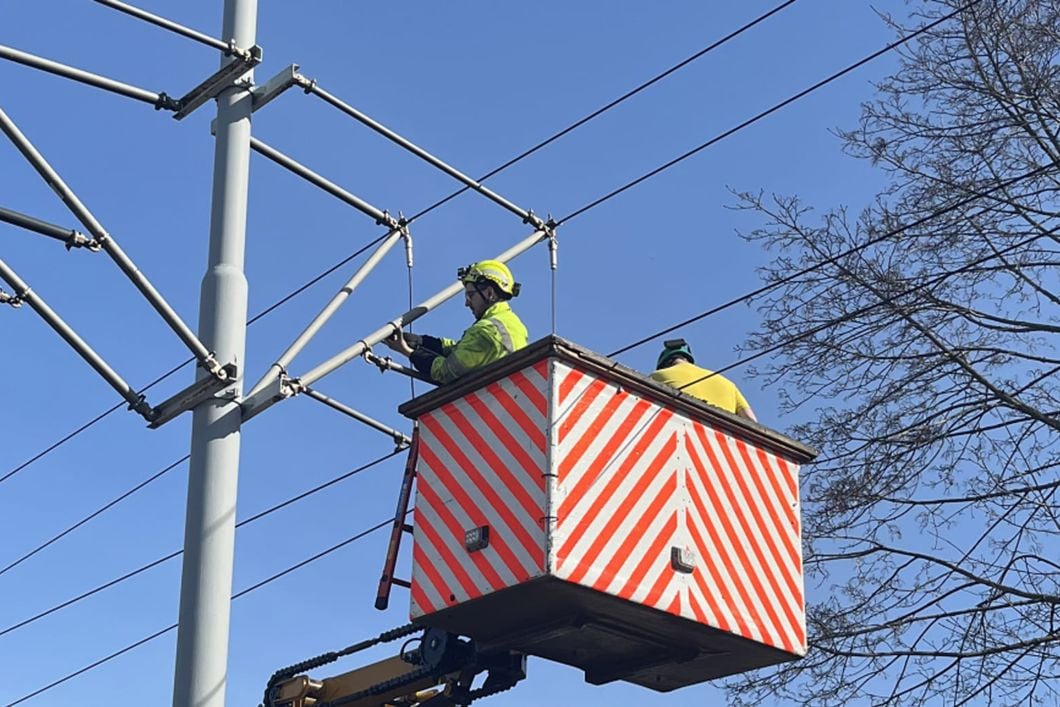 Arbeid på kontaktledningene mellom Ljabru og Bråten. Foto: Sporveien