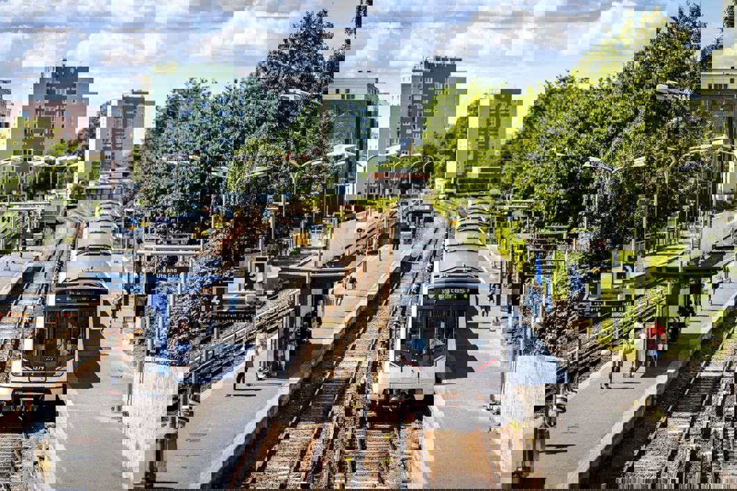 OPPGRADERING: Frem til om lag mai 2023 skal T-banelinjene 1, 2, 3 og 4 kjøre på samme spor forbi Brynseng T-banestasjon. Målet er å oppgradere den nesten 100 år gamle T-banetraseen som eksisterer i dag (foto: Sporveien).